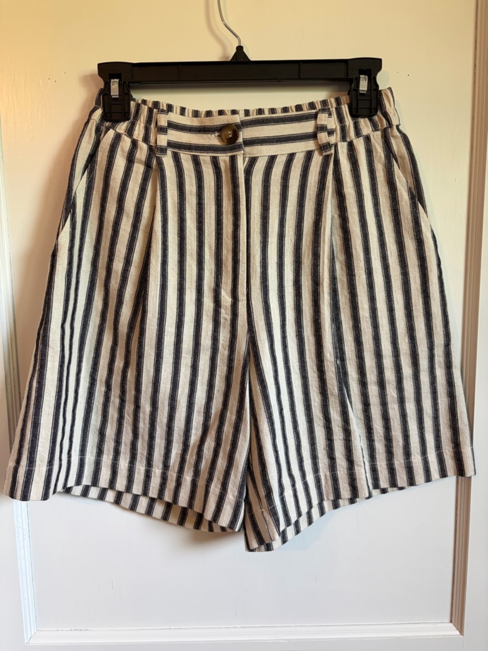 NWOT High-Waist Vertical Stripe Shorts - Black & Cream - XS